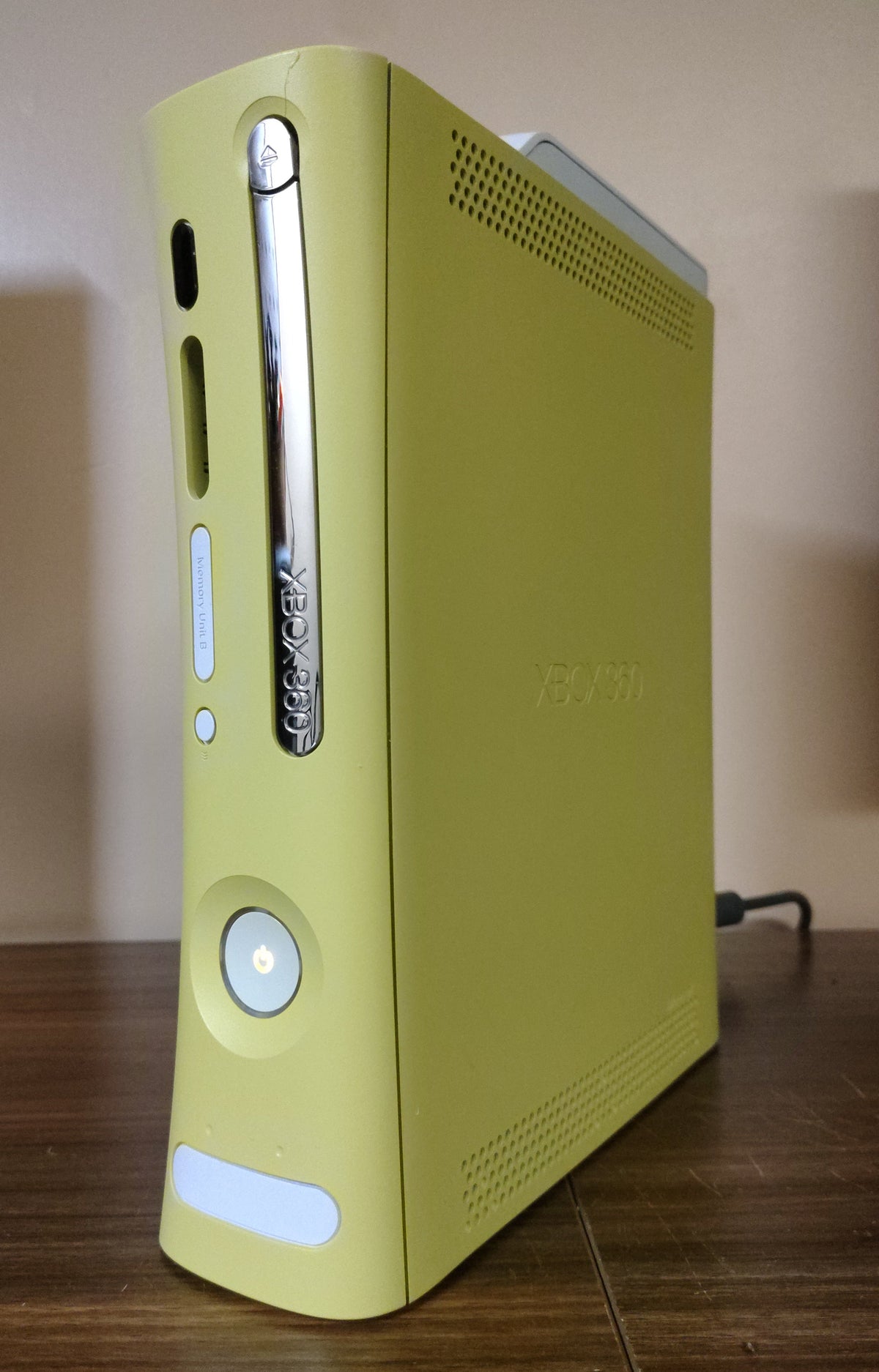 500GB RGH Xbox 360 Xenon Model w/AV Cable | Custom Shell | Console Only